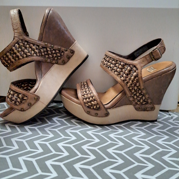 UGG Assia Wedge Platform Sandal Wedge Heels Chocolate Woven 5.5 - Picture 10 of 14